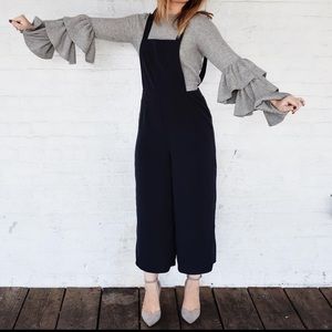 Forever 21 bell sleeve grey long sleeve top